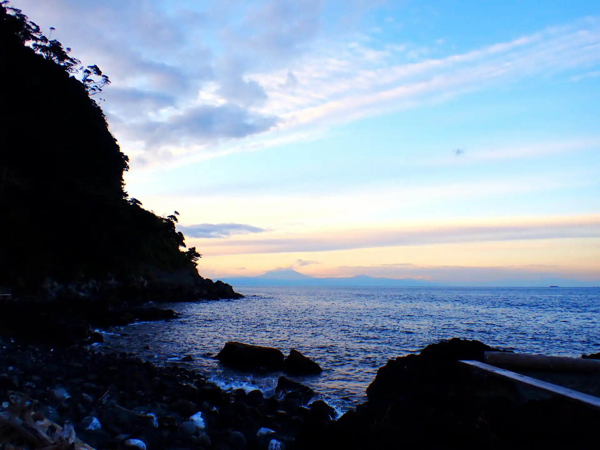 青ケ島（あおがしま）